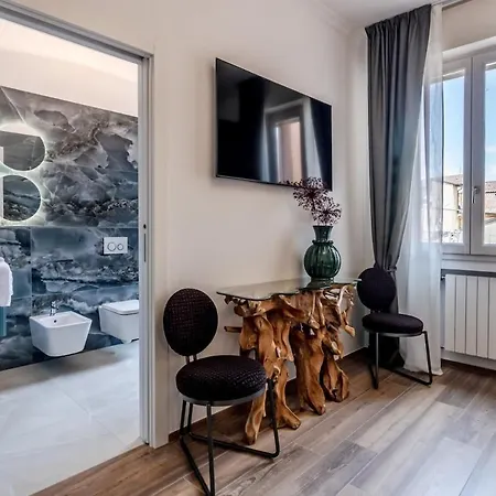 Rizzoli Luxury Towers View * Μπολόνια